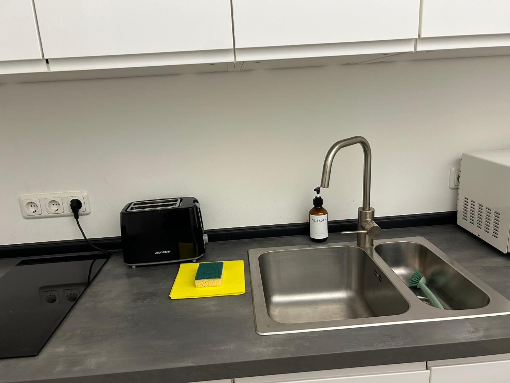 35 Qm Grosses Apartment Mit Eigenem Badezimmer In Den Elbvororten 汉堡 外观 照片