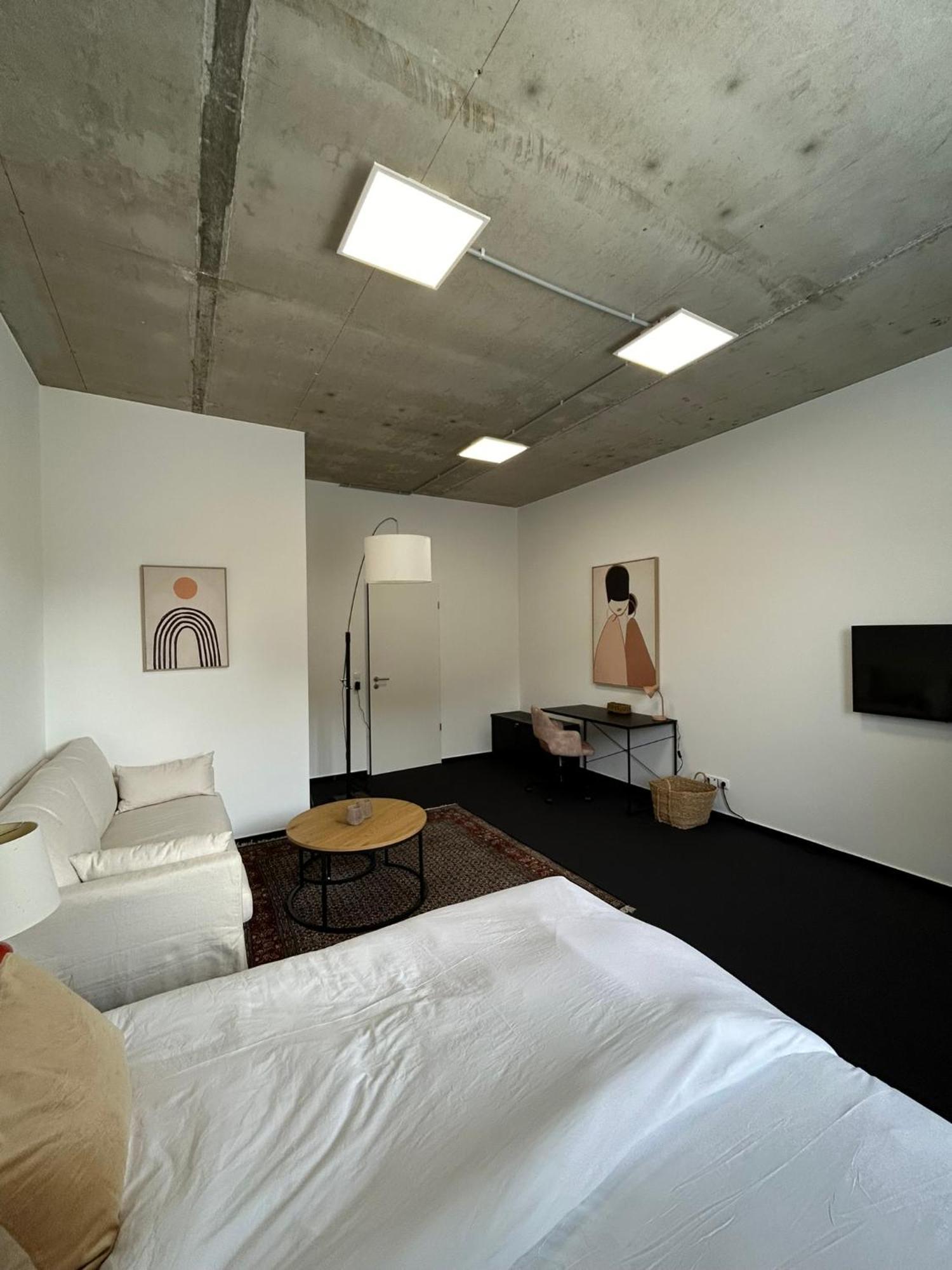 35 Qm Grosses Apartment Mit Eigenem Badezimmer In Den Elbvororten 汉堡 外观 照片